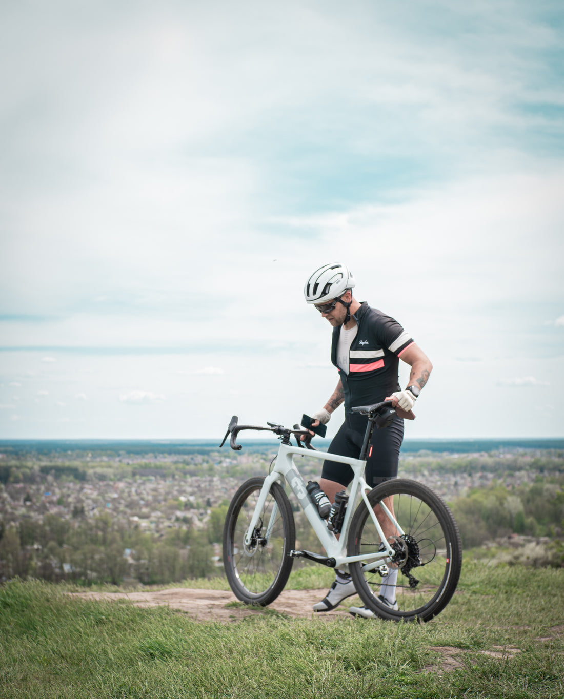 Storing Gravel Bikes in Your Garage – A Helpful Guide
