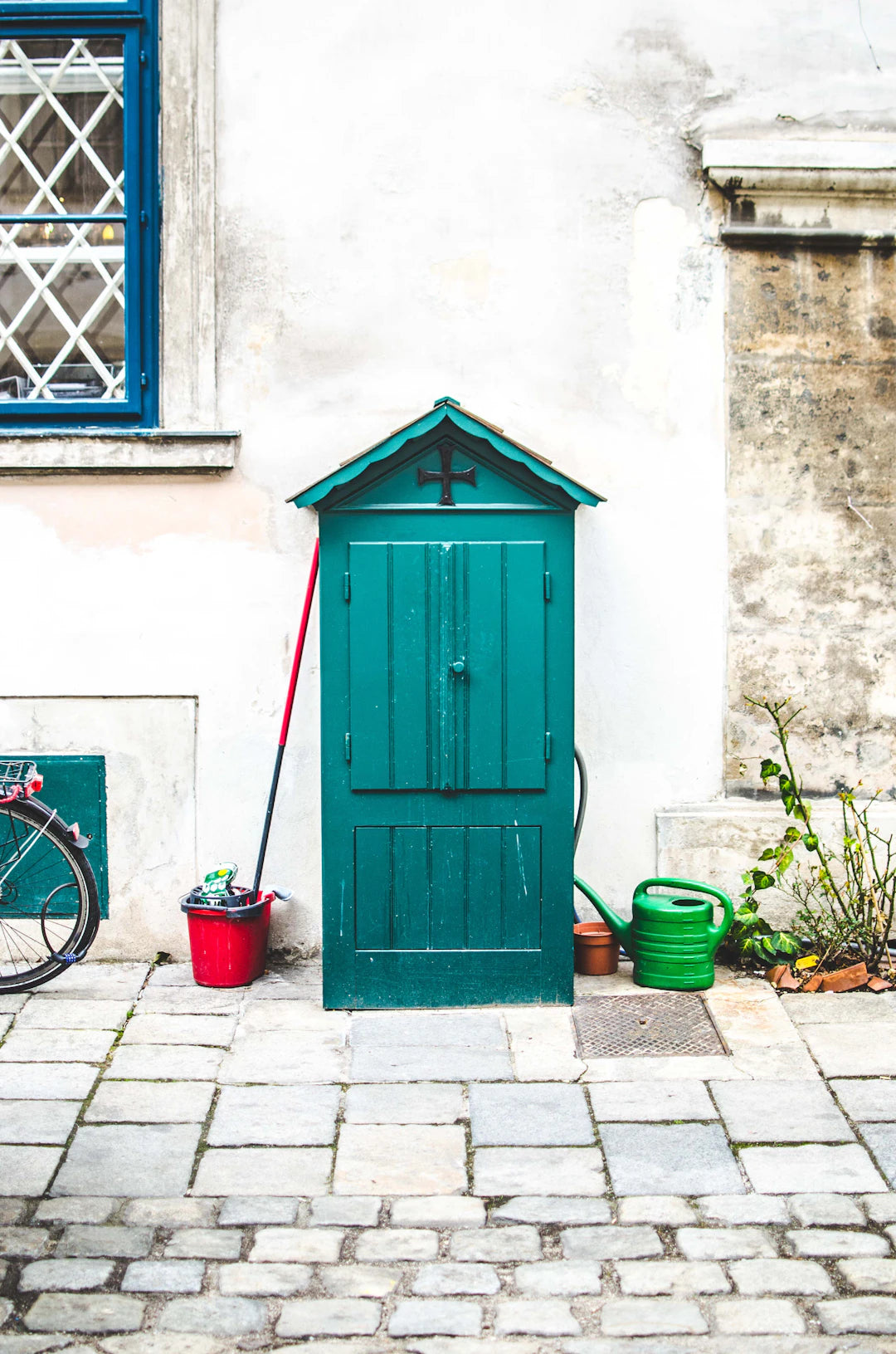 Transform Your Landscape with Smart Garden Tool Storage