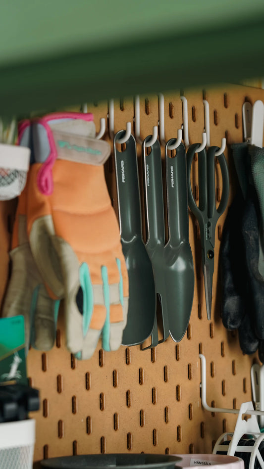 Unlock the Benefits of Organizing Your Garden Tools Today